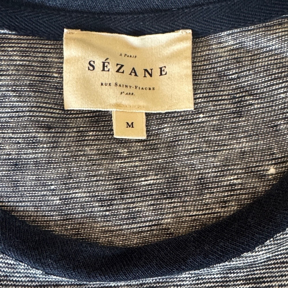 Sezane Gray Heather Short Sleeve Tee with Red Heart - Picture 2 of 4